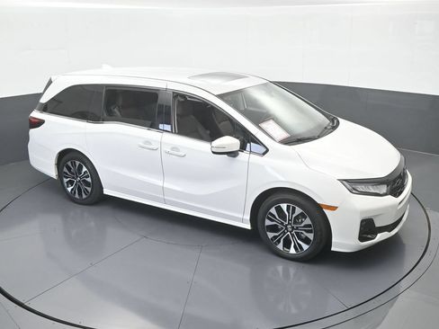 Used 2025 Honda Odyssey Elite image 61