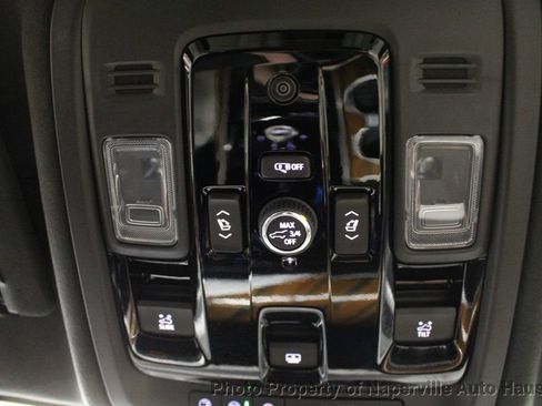 Used 2025 Cadillac Escalade ESV Sport Platinum w/ LPO, ONYX Package image 40