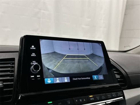 Certified 2025 Honda Odyssey Touring image 23