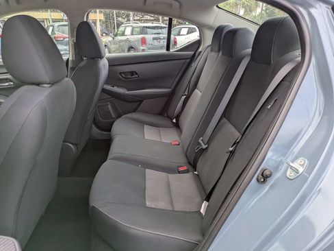 Used 2024 Nissan Sentra SV FWD image 13