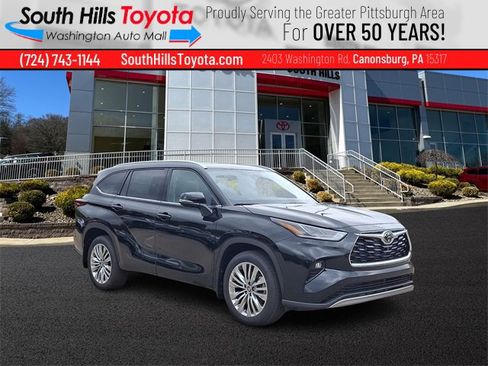 New 2025 Toyota Highlander Platinum image 1