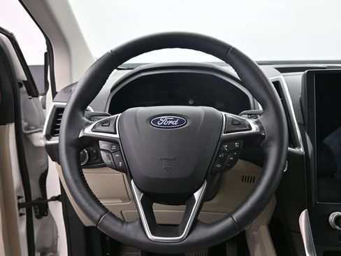 Used 2024 Ford Edge Titanium w/ Equipment Group 301A AWD/4WD image 17