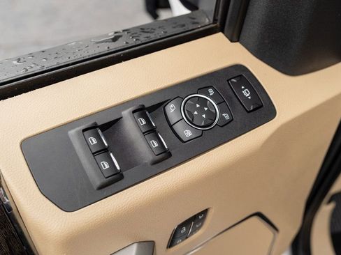 Used 2020 Ford F350 Lariat w/ Lariat Value Package image 26