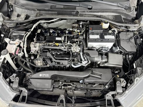 Certified 2022 Toyota Corolla Cross L AWD/4WD image 29