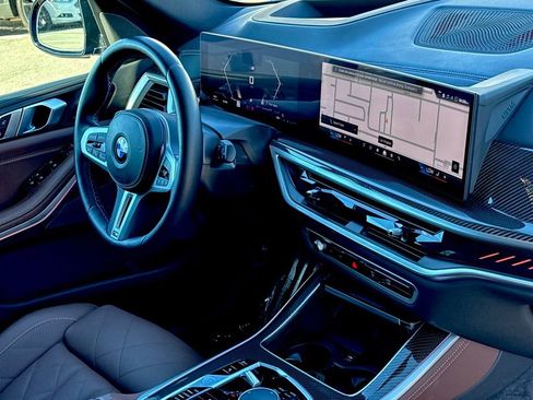 Used 2026 BMW X5 M60i image 31