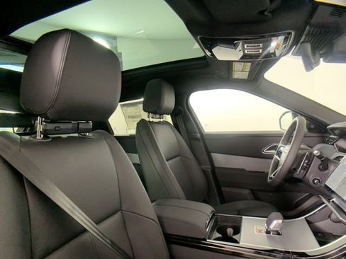 Certified 2025 Land Rover Range Rover Velar S image 37