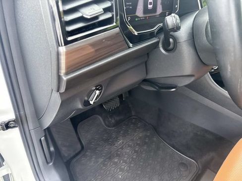 Used 2024 Volkswagen Jetta SEL FWD image 27