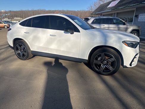 Used 2024 Mercedes-Benz GLC 300 4MATIC image 11