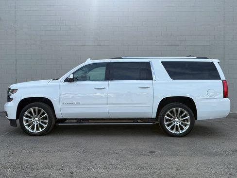 Used 2019 Chevrolet Suburban Premier w/ Premier Plus Edition AWD/4WD image 2