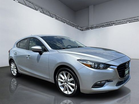Used 2017 MAZDA MAZDA3 Touring FWD image 8