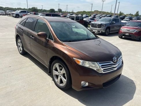 Used 2009 Toyota Venza FWD image 1