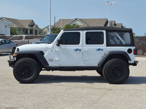 Used 2018 Jeep Wrangler Unlimited Sport AWD/4WD image 9