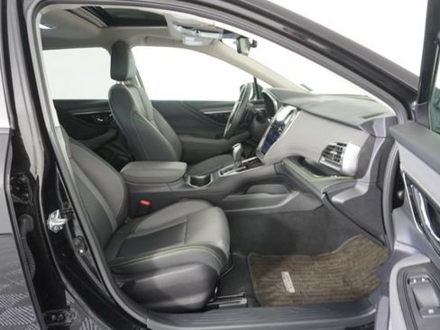 Certified 2025 Subaru Outback Onyx Edition AWD/4WD image 41