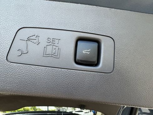 Certified 2024 Lincoln Corsair AWD w/ Equipment Group 101A image 45