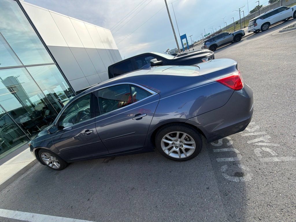 Used 2015 Chevrolet Malibu LT w/ Power Convenience Package FWD image 6