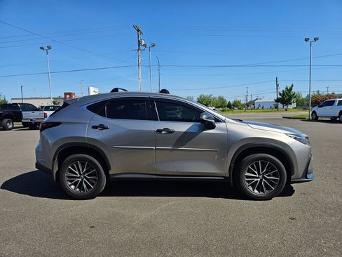 Used 2024 Lexus NX 350h AWD w/ Vision Package image 5
