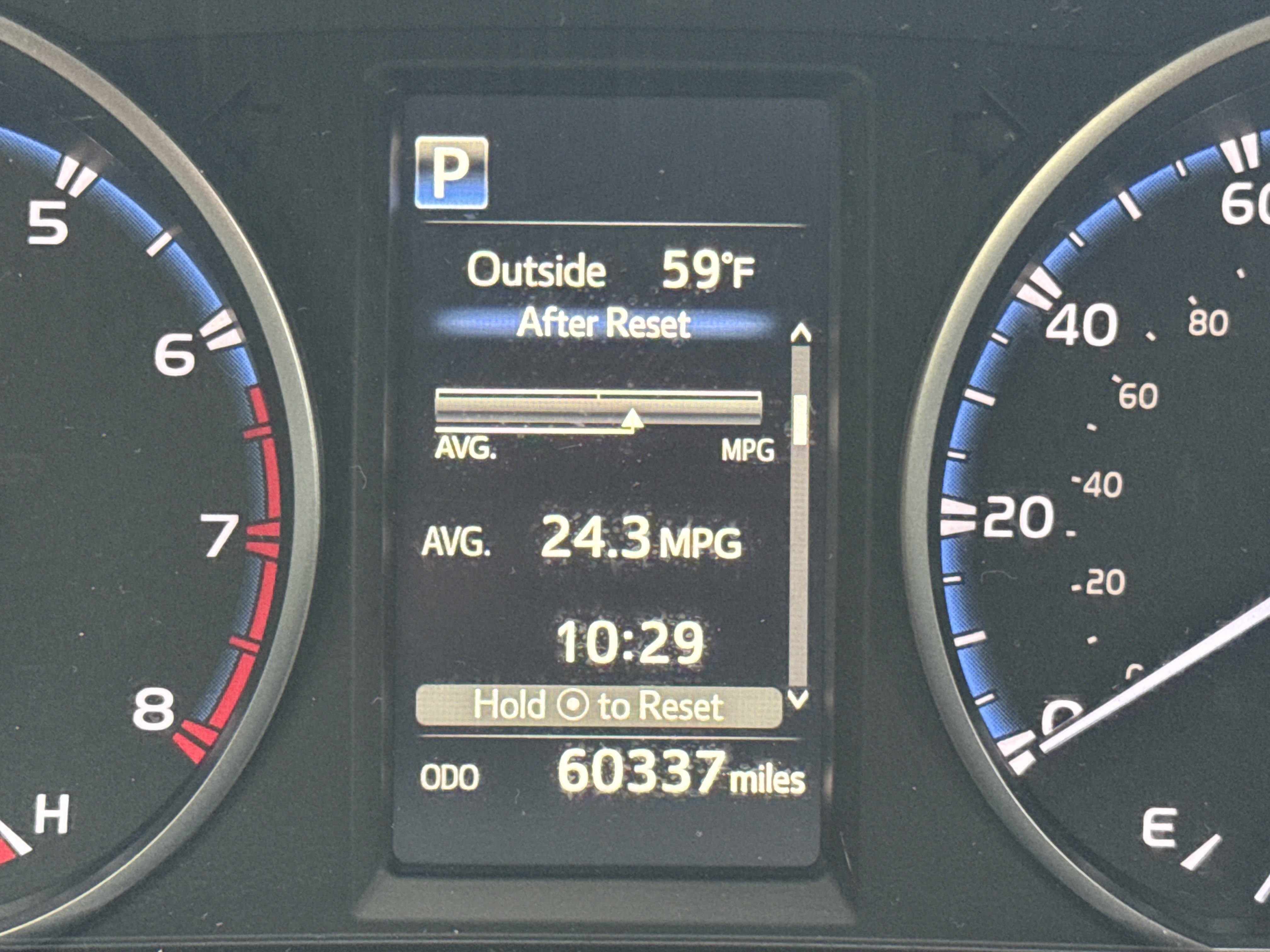 Used 2018 Toyota RAV4 LE w/ All Weather Liner Package AWD/4WD image 19