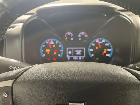 Used 2022 Chevrolet Colorado LT w/ Fleet Safety Package image 17