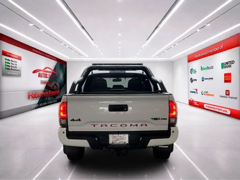 Used 2017 Toyota Tacoma TRD Pro image 7