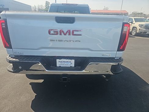 New 2026 GMC Sierra 3500 SLT w/ SLT Convenience Package image 7