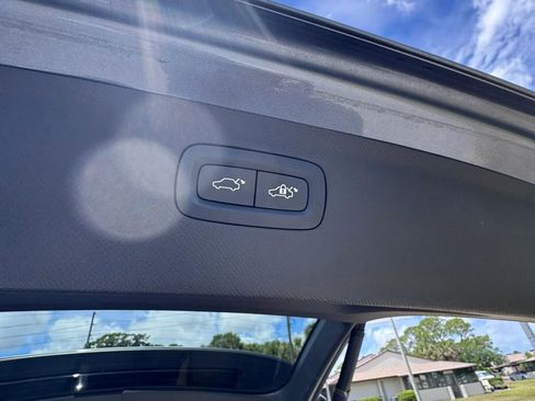 Used 2016 Volvo XC90 T6 Momentum AWD/4WD image 26