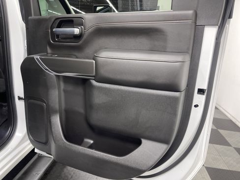 Used 2020 GMC Sierra 2500 AT4 w/ AT4 Premium Package image 18