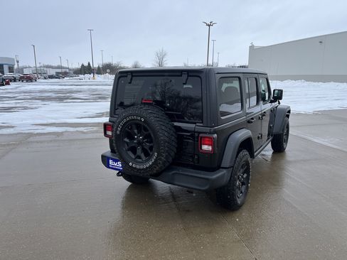 Used 2020 Jeep Wrangler Unlimited Sport image 7