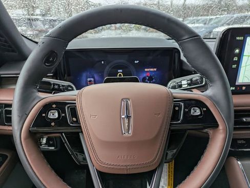 New 2026 Lincoln Aviator Reserve w/ Luxury Package image 24