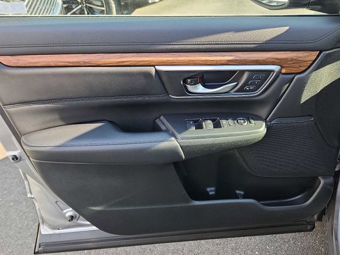 Used 2020 Honda CR-V Touring image 20