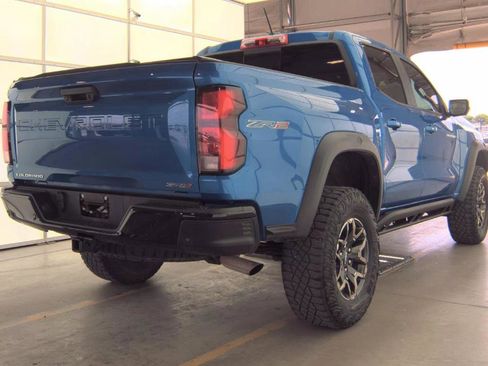 Used 2023 Chevrolet Colorado ZR2 w/ ZR2 Convenience Package III image 5