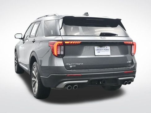 Used 2025 Ford Explorer Platinum w/ Ultimate Package image 9