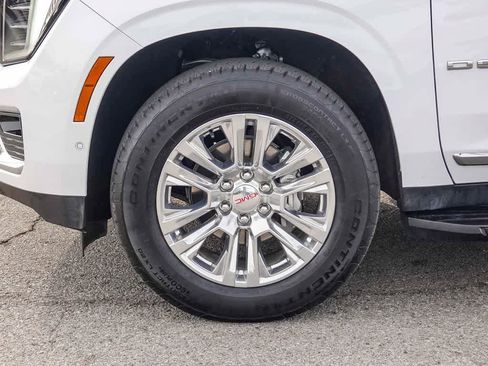 Used 2025 GMC Yukon Denali image 9