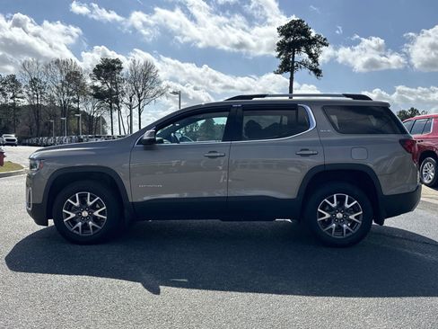 Used 2022 GMC Acadia SLE w/ Driver Convenience Package image 7