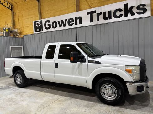 Used 2015 Ford F250 XL w/ Power Equipment Group image 3