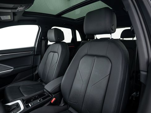 Certified 2023 Audi Q3 2.0T Premium Plus w/ Premium Plus Package AWD/4WD image 16