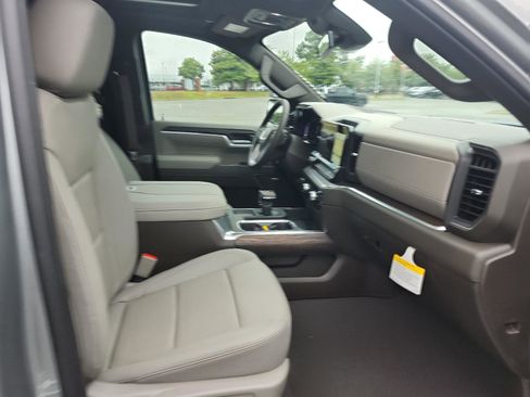 New 2026 GMC Sierra 1500 SLT w/ SLT Premium Plus Package image 7