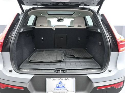 Used 2024 Volvo XC40 B5 Plus w/ Protection Package Premier AWD/4WD image 26