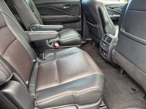 Used 2020 Honda Pilot Black Edition image 21