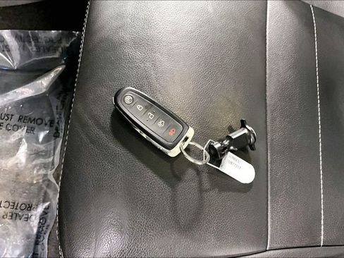 Used 2014 Ford Escape Titanium image 30