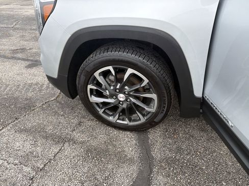 Used 2022 GMC Terrain SLT image 28
