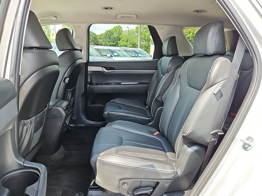 Used 2025 Hyundai Palisade SEL FWD image 9