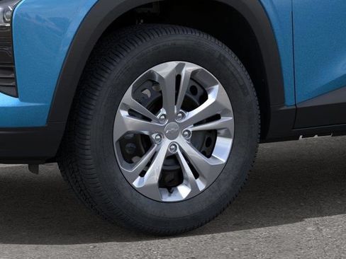 New 2026 Chevrolet Trax LS w/ Driver Confidence Package FWD image 9