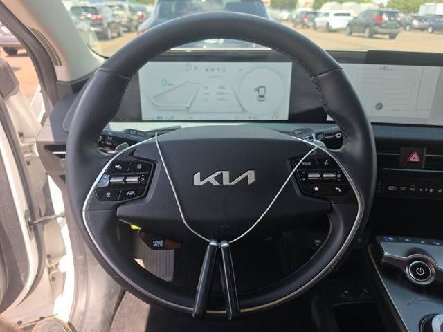 Used 2024 Kia EV6 Wind w/ Wind Technology Package AWD/4WD image 10