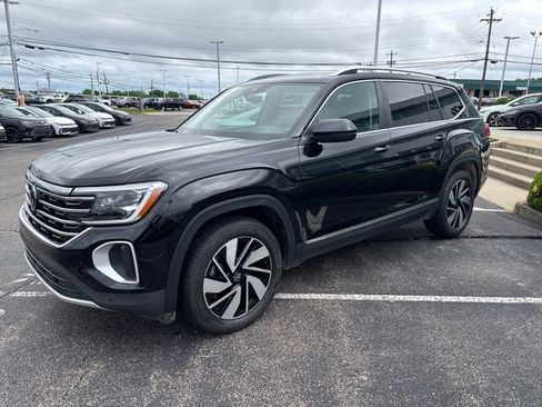 Certified 2025 Volkswagen Atlas SEL AWD/4WD image 9