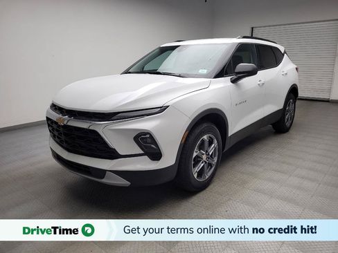 Used 2025 Chevrolet Blazer LT w/ Convenience Package FWD image 1