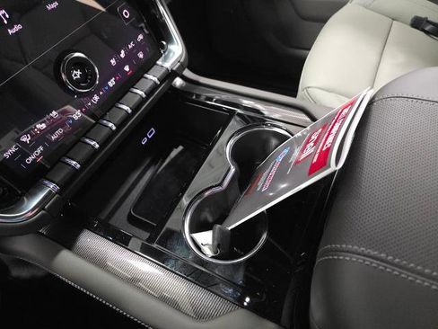 New 2026 GMC Yukon Elevation image 24