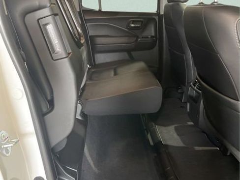 Used 2023 Honda Ridgeline RTL-E image 36