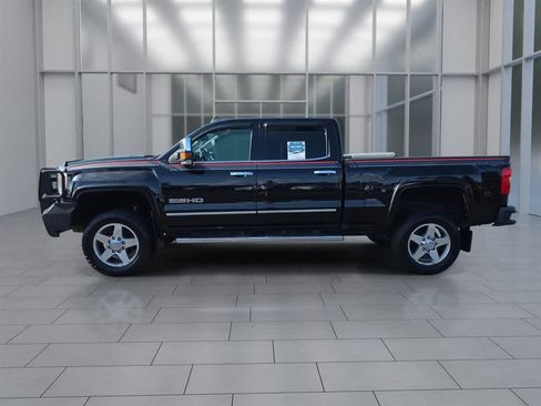 Used 2016 GMC Sierra 2500 SLT w/ All-Terrain HD Package AWD/4WD image 6