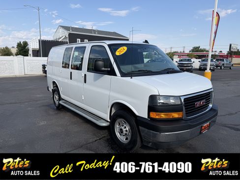 Used 2024 GMC Savana 2500 w/ Driver Convenience Package RWD image 12