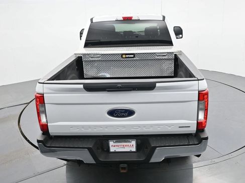 Used 2017 Ford F250 XLT image 21